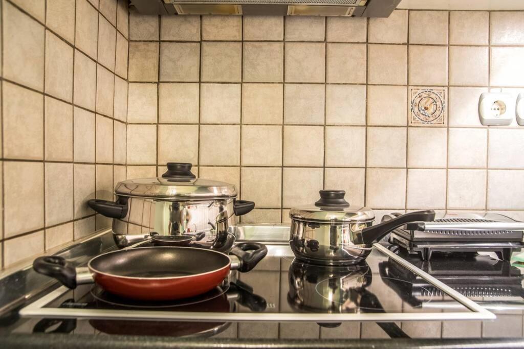 Athinas Apartment ピレウス エクステリア 写真